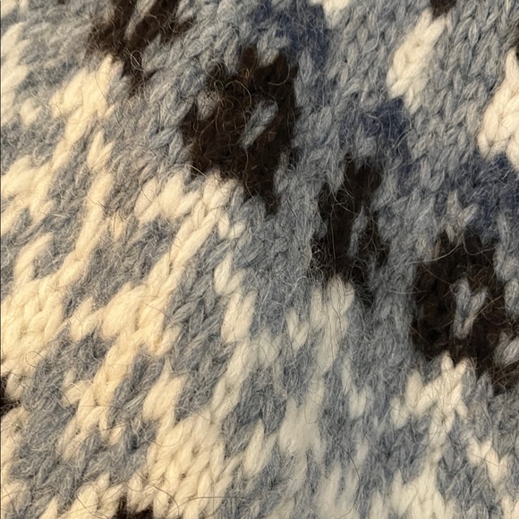 Alva Knit Icelandic 100% New Wool Knit cardigan fair isle pattern cardigan - Picture 4 of 8